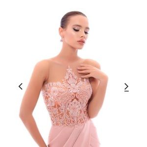 SOLD ✅‼️ Tarik Ediz Dress